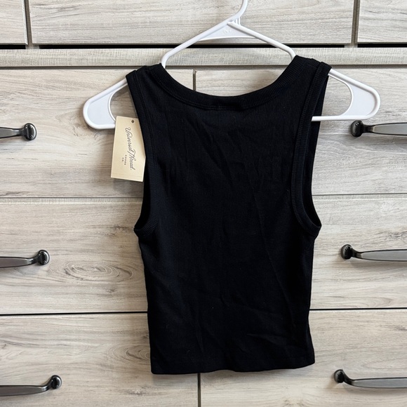 Universal Thread Black Ribbed Scoop Tank - Picture 3 of 3